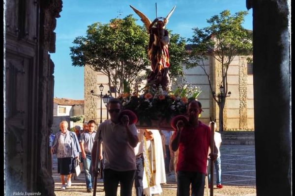 Procesión de San Miguel Arcángel